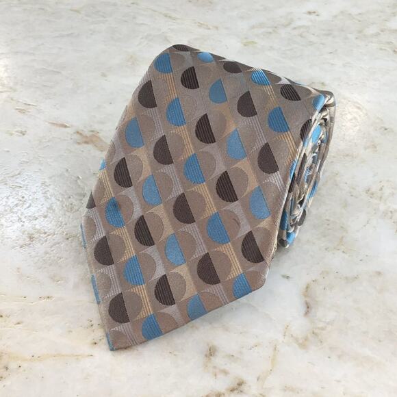 BCBG ATTITUDE SILK TIE ( EXTRA-LONG) - Picture 9 of 11